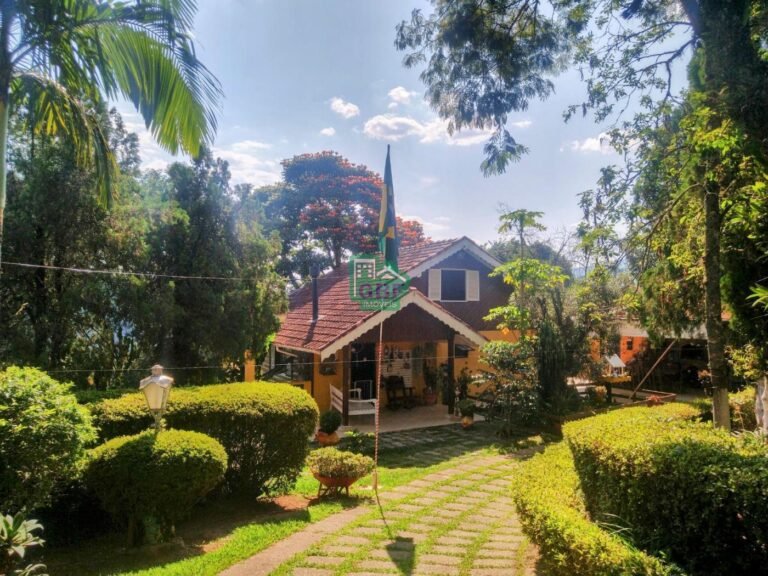 Oportunidade! Casa mista com bela vista