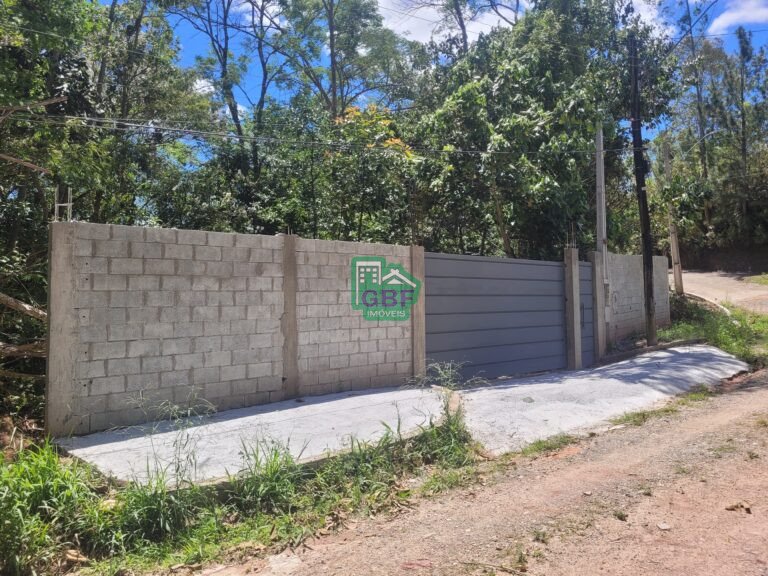 Terreno com 5000m² e nascente